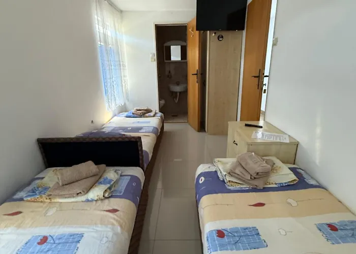 منزل للإقامة Privatan Smestaj Plava Kuca *