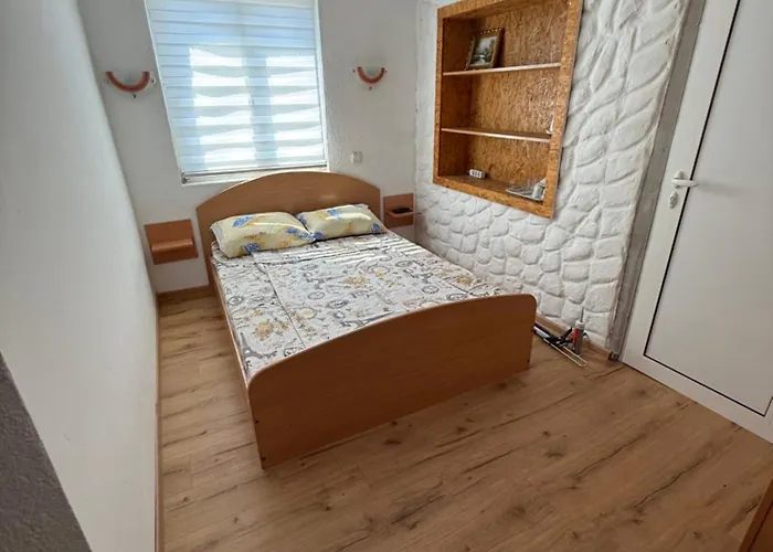 منزل للإقامة Privatan Smestaj Plava Kuca